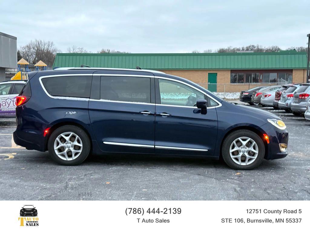 used 2018 Chrysler Pacifica car, priced at $13,895