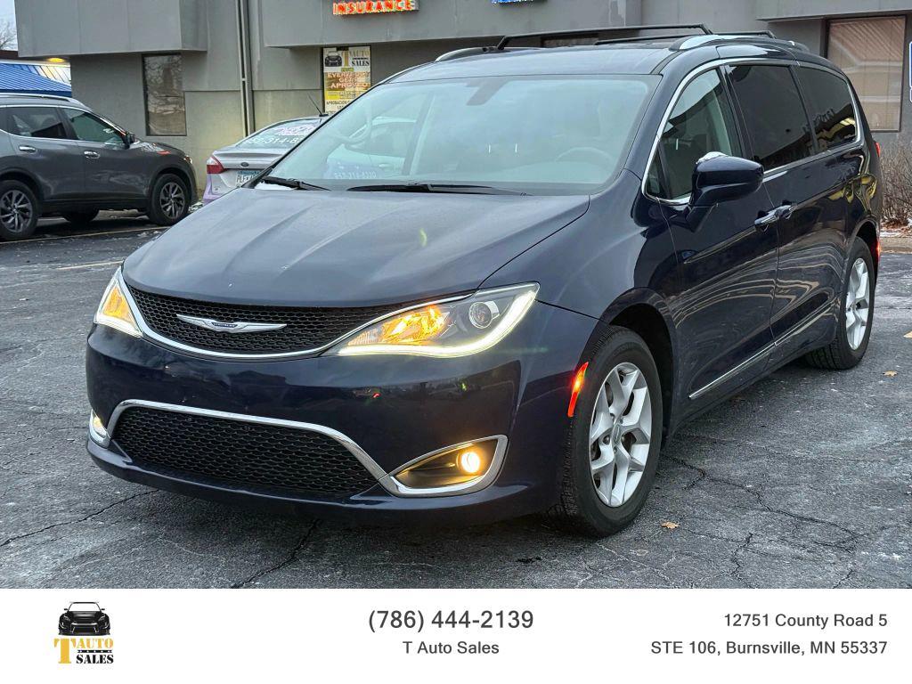 used 2018 Chrysler Pacifica car, priced at $13,895