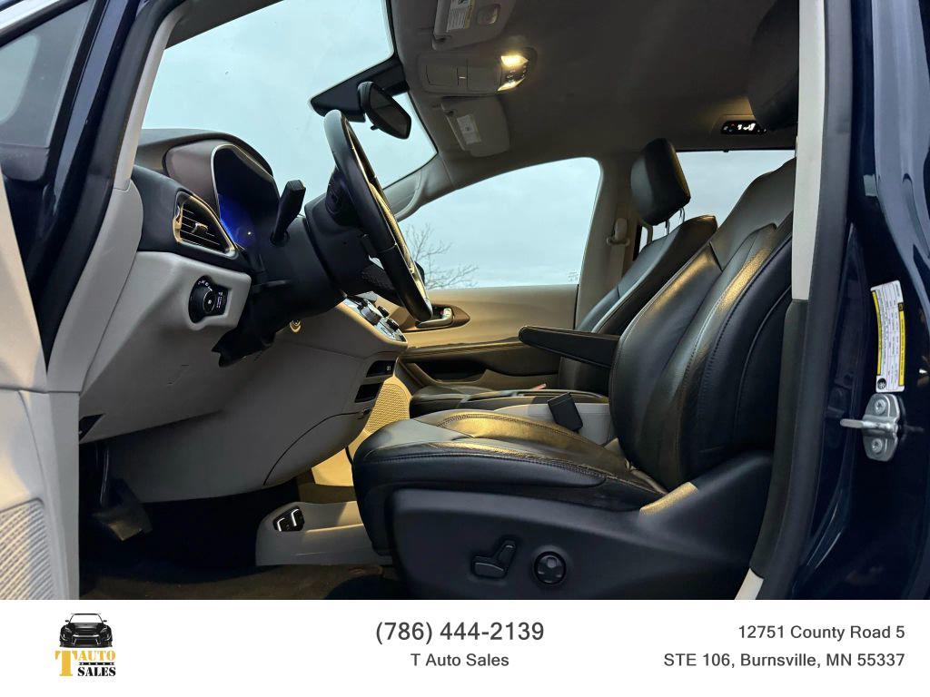 used 2018 Chrysler Pacifica car, priced at $13,895