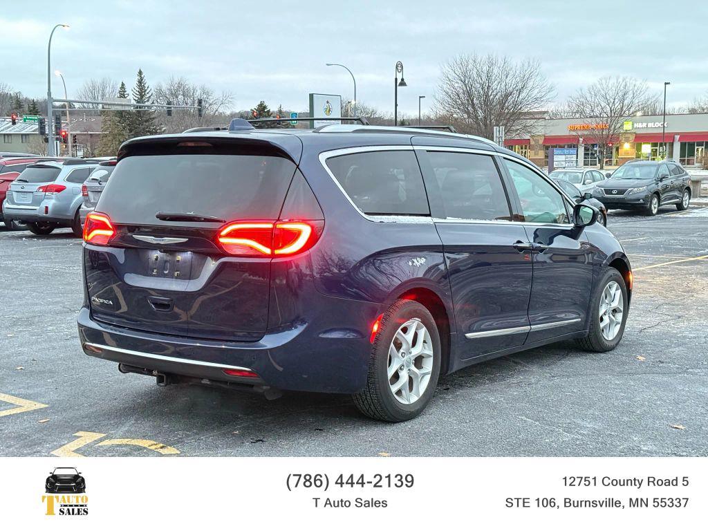used 2018 Chrysler Pacifica car, priced at $13,895