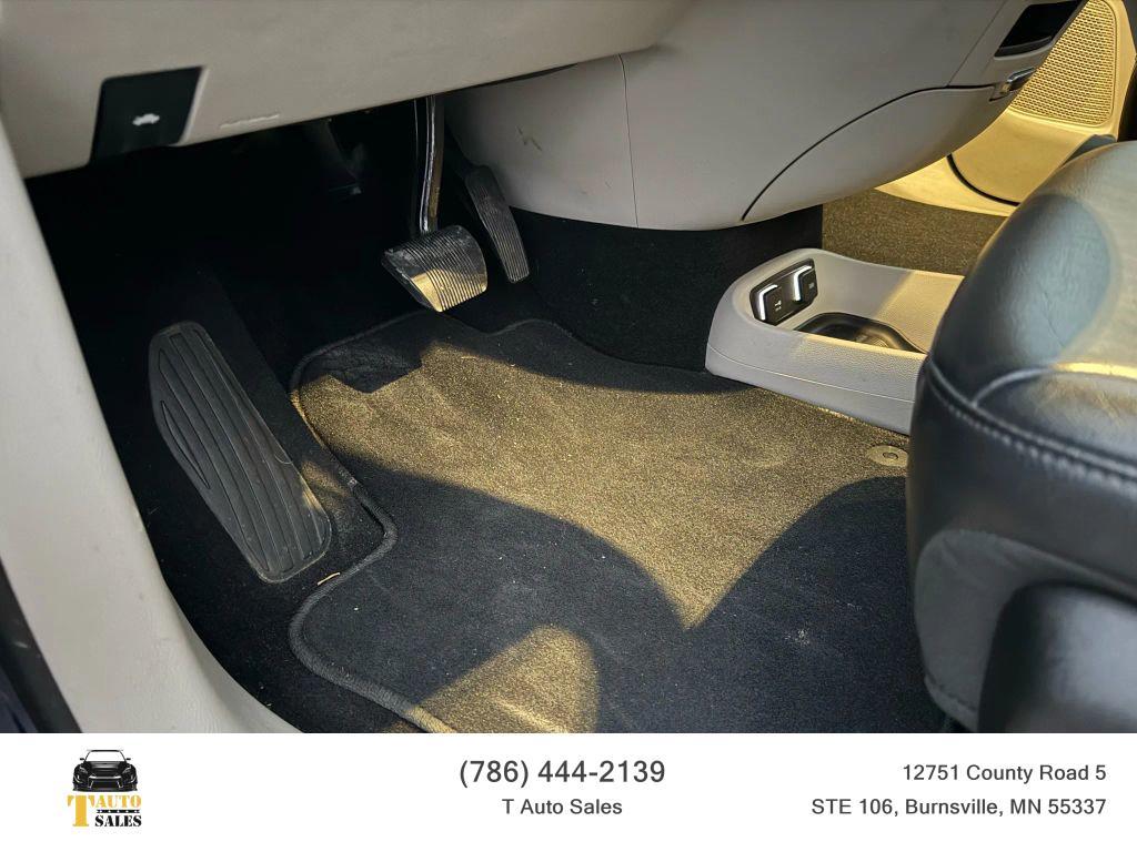 used 2018 Chrysler Pacifica car, priced at $13,895