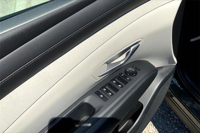 new 2026 Hyundai Tucson car, priced at $35,895