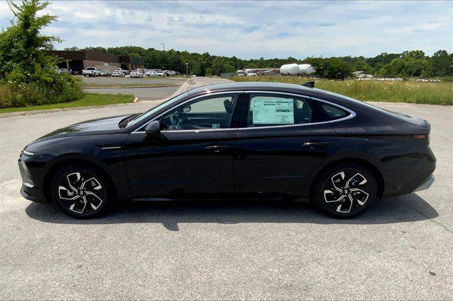 new 2024 Hyundai Sonata car, priced at $29,240