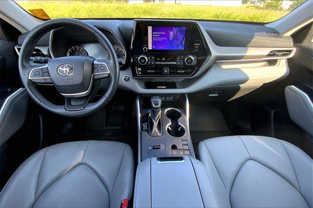 used 2024 Toyota Highlander car, priced at $40,786