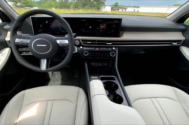 new 2025 Hyundai Sonata Hybrid car, priced at $39,030