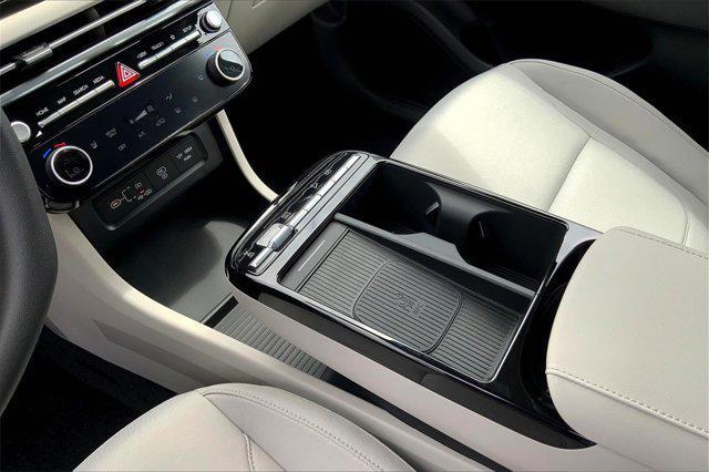 new 2025 Hyundai TUCSON Hybrid car, priced at $34,458