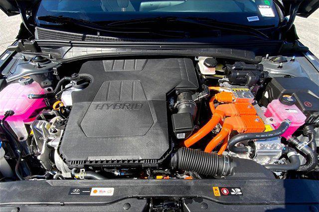 new 2025 Hyundai Elantra car, priced at $28,685
