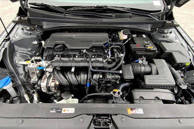 new 2025 Hyundai Elantra car, priced at $27,713