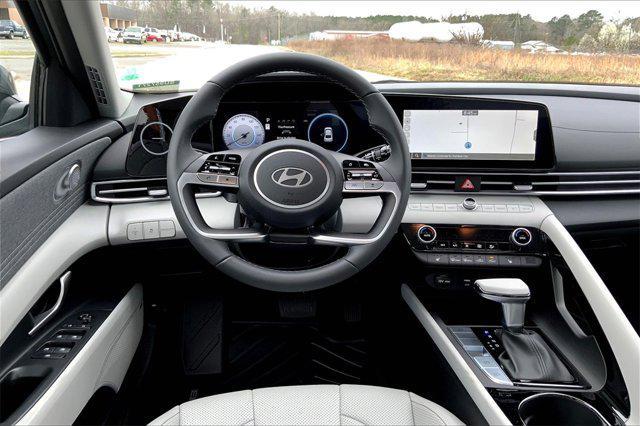 new 2025 Hyundai Elantra car, priced at $27,713