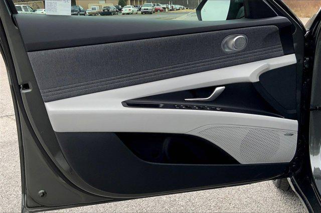 new 2025 Hyundai Elantra car, priced at $27,713