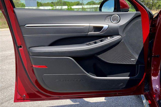 new 2025 Hyundai Sonata Hybrid car, priced at $39,234