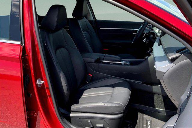 new 2025 Hyundai Sonata Hybrid car, priced at $37,183