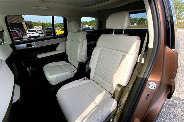 new 2025 Hyundai SANTA FE HEV car, priced at $51,595