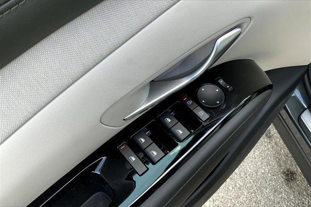 new 2025 Hyundai TUCSON Hybrid car, priced at $42,137