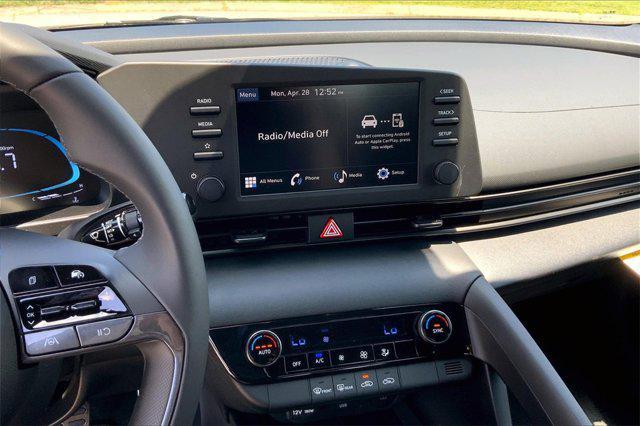 new 2025 Hyundai Elantra car, priced at $24,278
