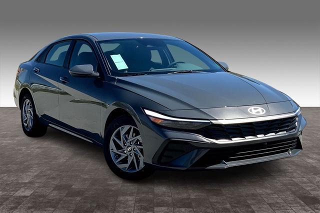 new 2024 Hyundai Elantra HEV car, priced at $25,783