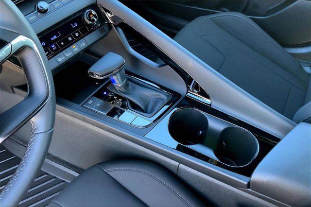 new 2025 Hyundai ELANTRA HEV car, priced at $27,905