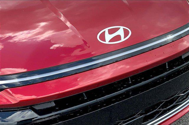 new 2025 Hyundai Sonata Hybrid car, priced at $31,675
