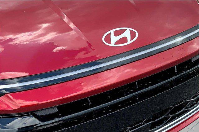 new 2025 Hyundai Sonata Hybrid car, priced at $30,575