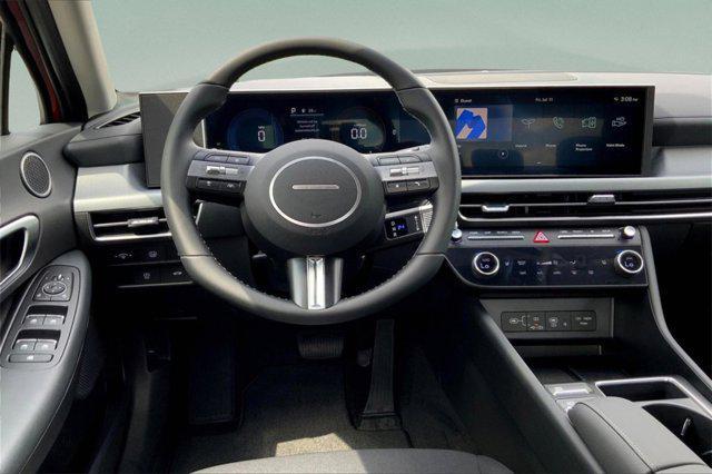 new 2025 Hyundai Sonata Hybrid car, priced at $30,575