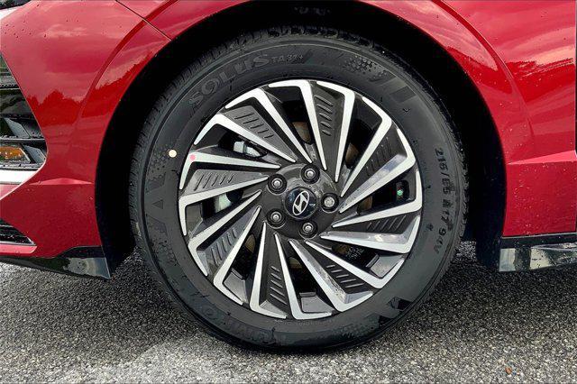new 2025 Hyundai Sonata Hybrid car, priced at $31,675