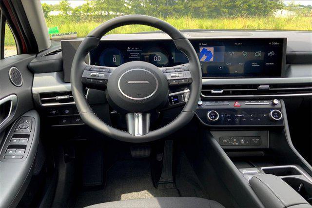 new 2025 Hyundai Sonata Hybrid car, priced at $31,675