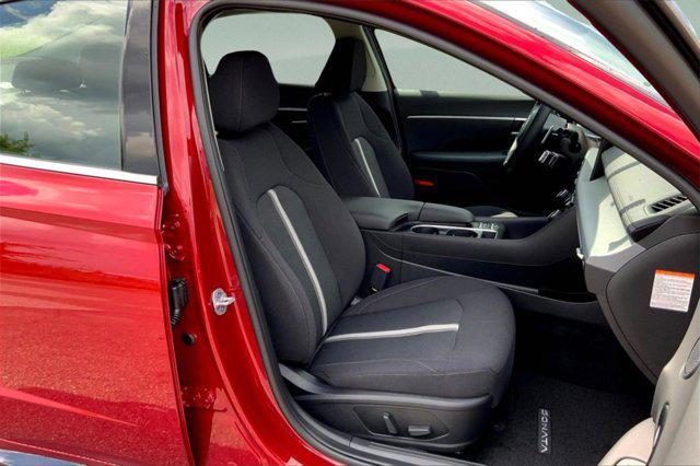 new 2025 Hyundai Sonata Hybrid car, priced at $30,575
