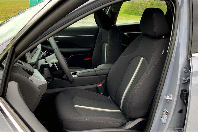new 2025 Hyundai Sonata Hybrid car, priced at $32,290