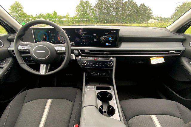 new 2025 Hyundai Sonata Hybrid car, priced at $32,290
