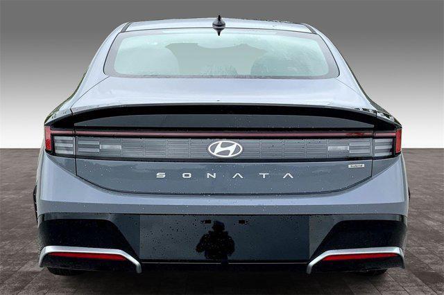 new 2025 Hyundai Sonata Hybrid car, priced at $32,290