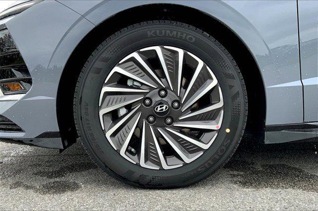 new 2025 Hyundai Sonata Hybrid car, priced at $32,290