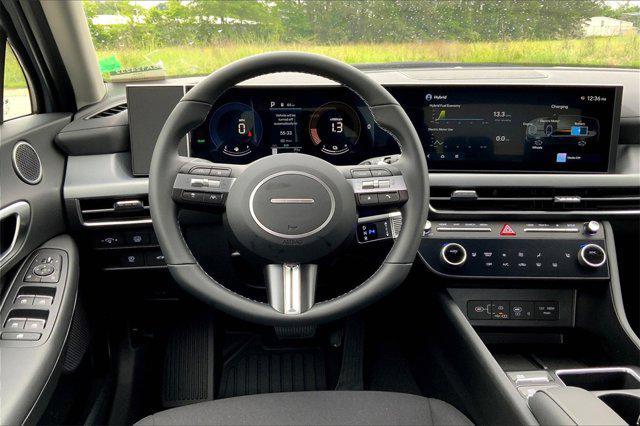 new 2025 Hyundai Sonata Hybrid car, priced at $32,290