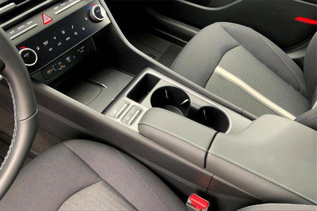 new 2025 Hyundai Sonata Hybrid car, priced at $32,290