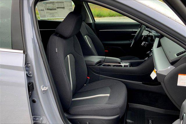 new 2025 Hyundai Sonata Hybrid car, priced at $32,290