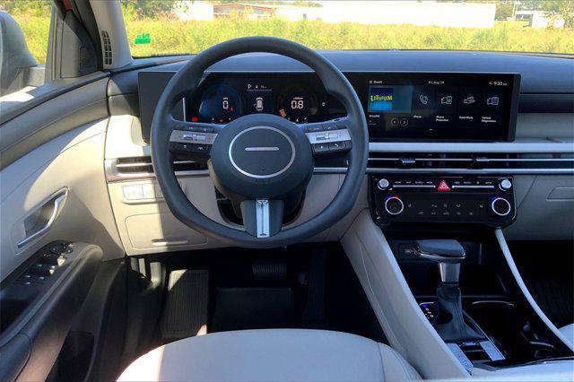 new 2025 Hyundai Tucson car, priced at $31,990