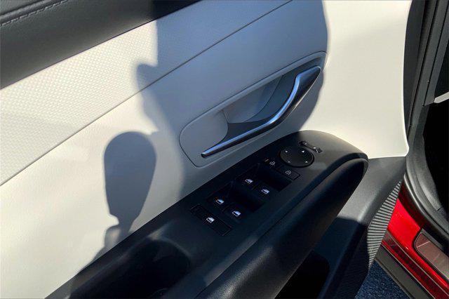 new 2025 Hyundai Tucson car, priced at $31,990