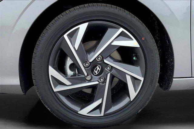 new 2025 Hyundai Elantra car, priced at $26,095