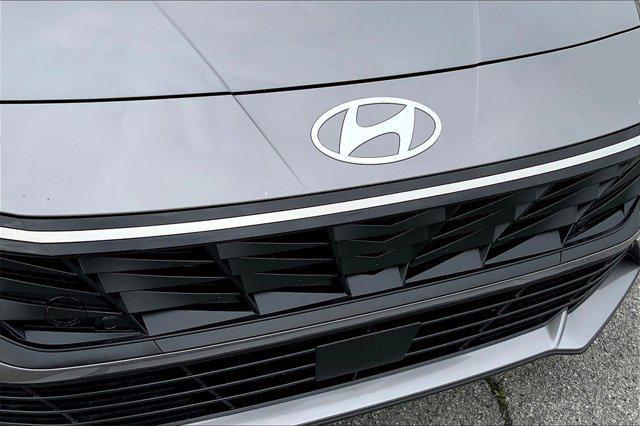 new 2025 Hyundai Elantra car, priced at $28,095