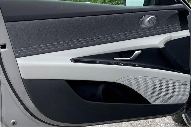 new 2025 Hyundai Elantra car, priced at $28,095