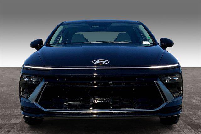new 2025 Hyundai Sonata Hybrid car, priced at $31,960