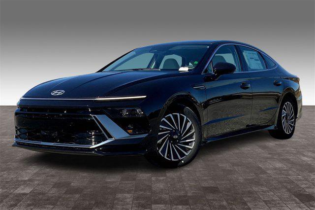 new 2025 Hyundai Sonata Hybrid car, priced at $31,960