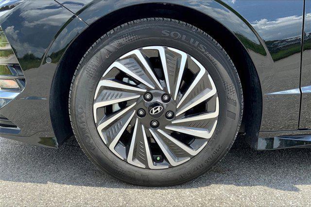 used 2024 Hyundai Sonata Hybrid car, priced at $31,792