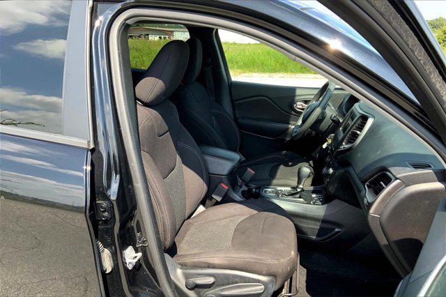 used 2020 Jeep Cherokee car, priced at $16,096