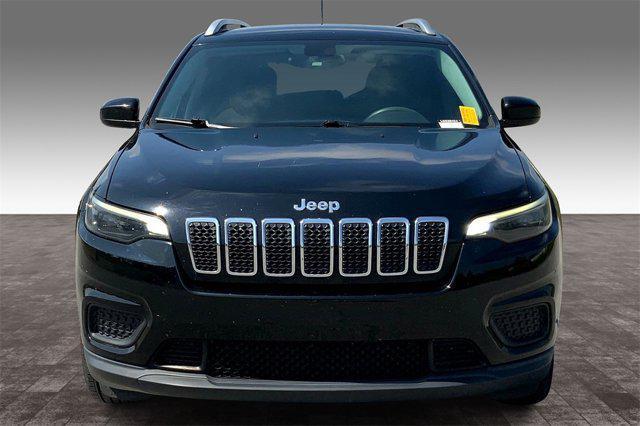 used 2020 Jeep Cherokee car, priced at $16,096