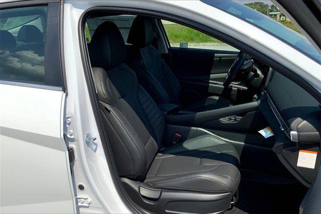 new 2025 Hyundai Elantra car, priced at $31,366