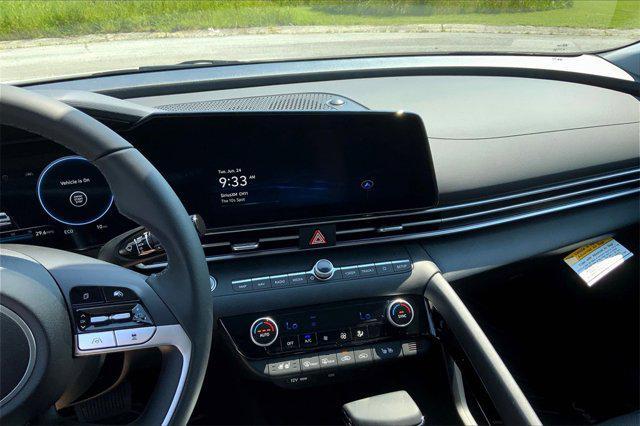 new 2025 Hyundai Elantra car, priced at $31,366