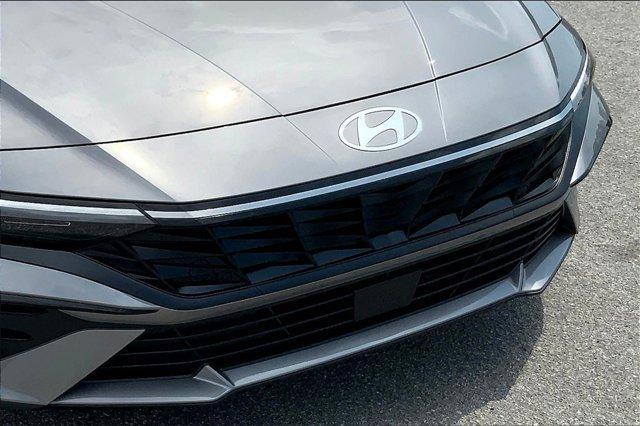 new 2024 Hyundai Elantra car, priced at $23,613