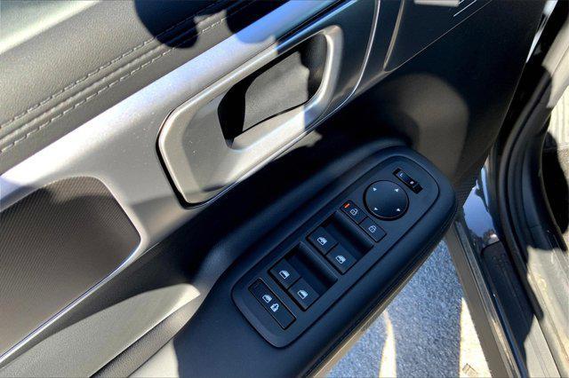 new 2025 Hyundai Santa Fe car, priced at $39,634