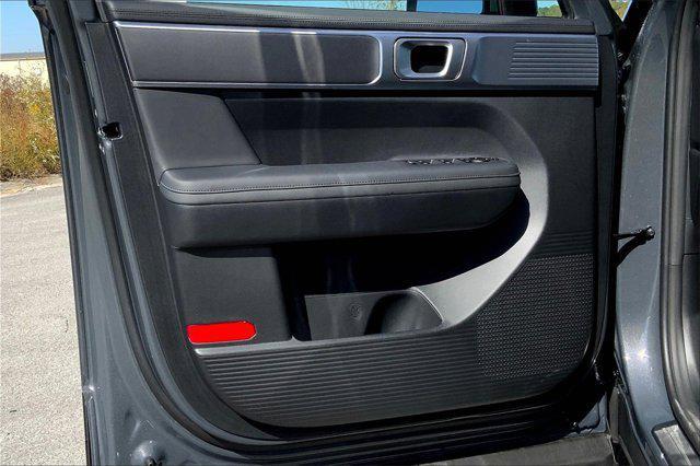 new 2025 Hyundai Santa Fe car, priced at $39,634