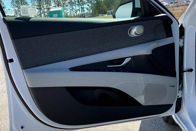 new 2025 Hyundai Elantra car, priced at $28,415